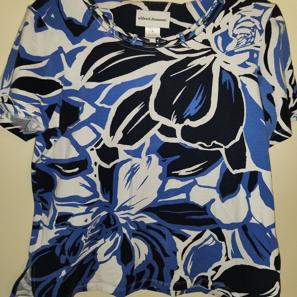 Alfred Dunner Blue Floral Women's Top Snall